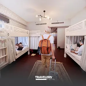 Hostel Travelers - Marina, Dubai